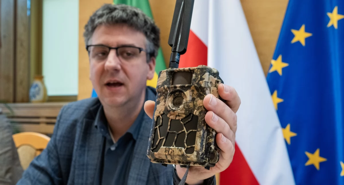 To będzie bat na śmieciarzy. Wykryje ich fotopułapka