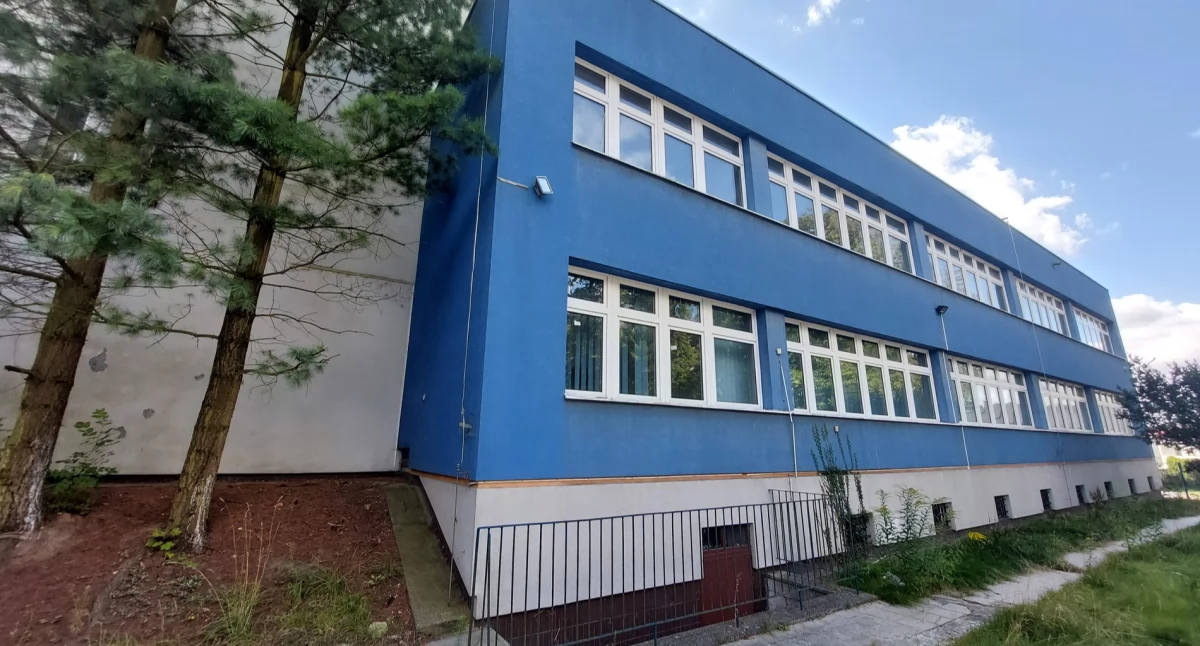 Sprzedaż budynku po banku na Kościerskiej. A może by tak pójść deweloperom na rękę?