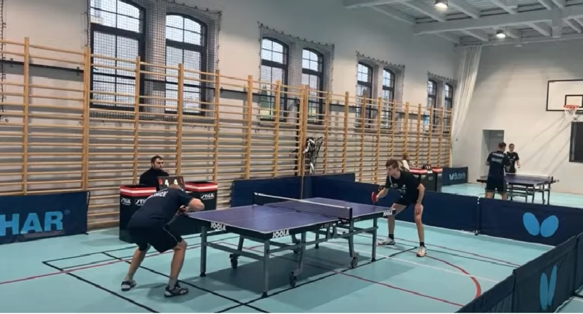 Podział punktów w derbach Kaszub w 2. lidze tenisa stołowego
