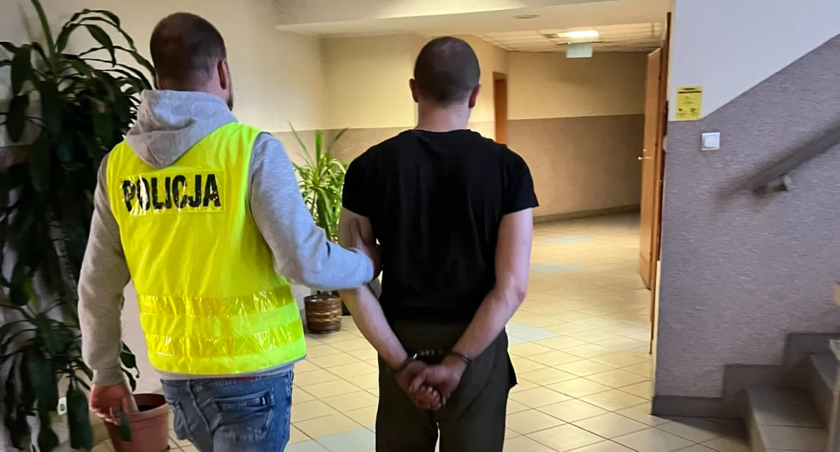 W paczce papierosów policjanci znaleźli marihuanę