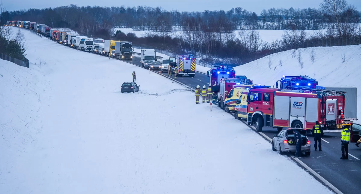 Wypadek na obwodnicy Chojnic. Zderzenie dwóch osobówek