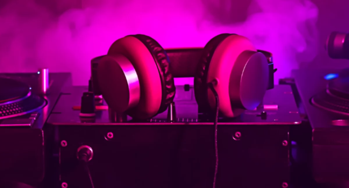 Warsztaty ze skreczu w Chojnicach – zostań DJ-em na jeden dzień!
