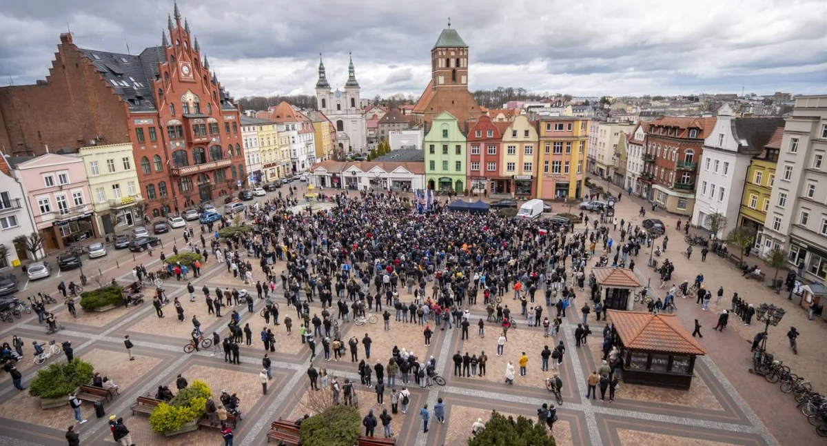 Sławomir Mentzen w Chojnicach. Odwiedza rodzinne strony
