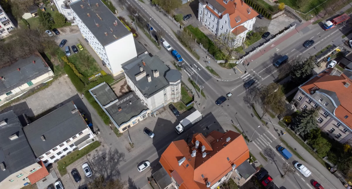 Zmiany na skrzyżowaniu Dworcowa–Łużycka–Towarowa. Burmistrz zapowiada rozwiązania na korki