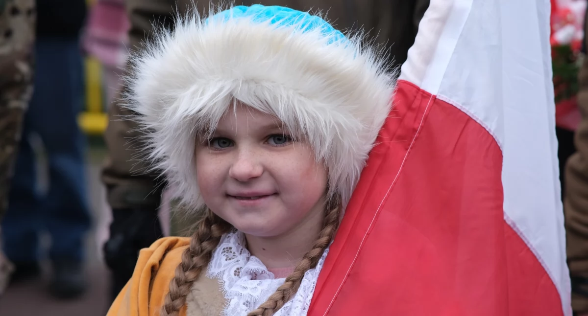 Święto Konstytucji 3 Maja z folklorem i bocianem w roli głównej
