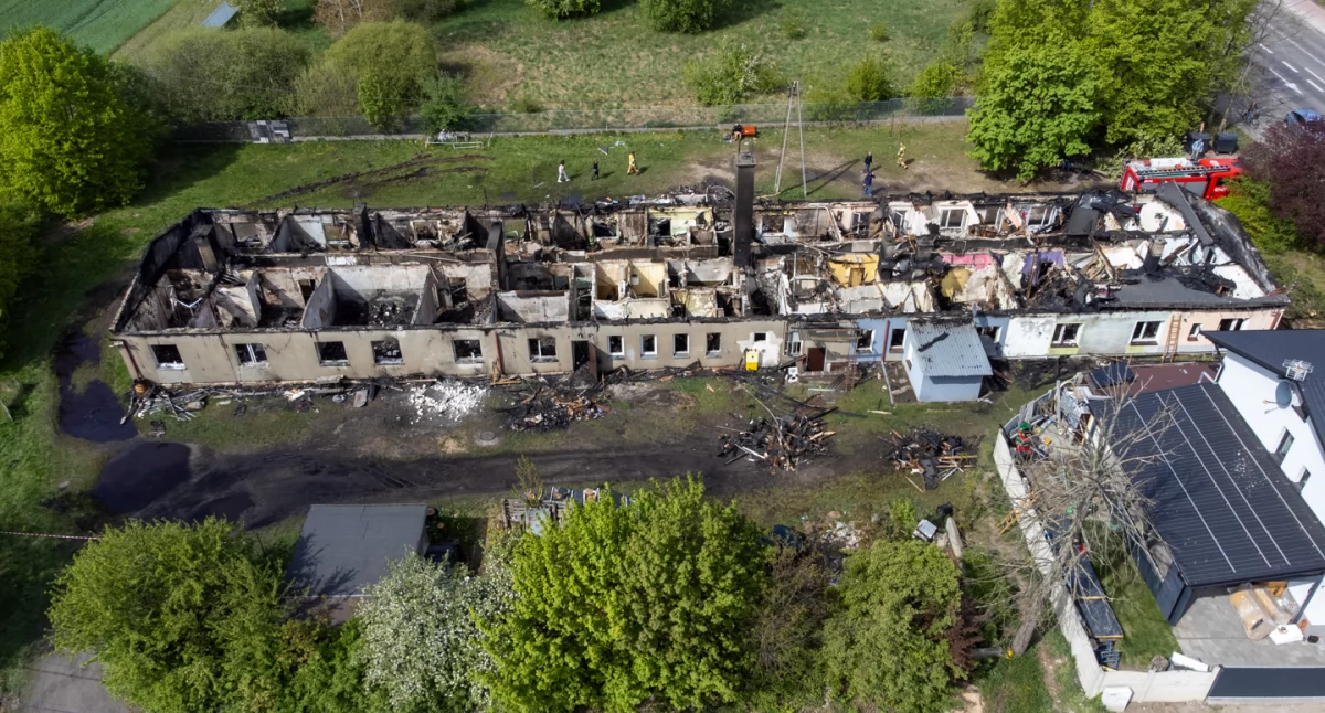 Pożar budynku socjalnego w Człuchowie. 12 osób ewakuowanych, trwają oględziny i śledztwo