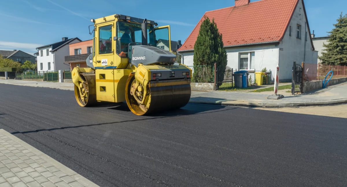 Nowy asfalt na Derdowskiego, od 5 maja czasowe zamknięcie Pocztowej