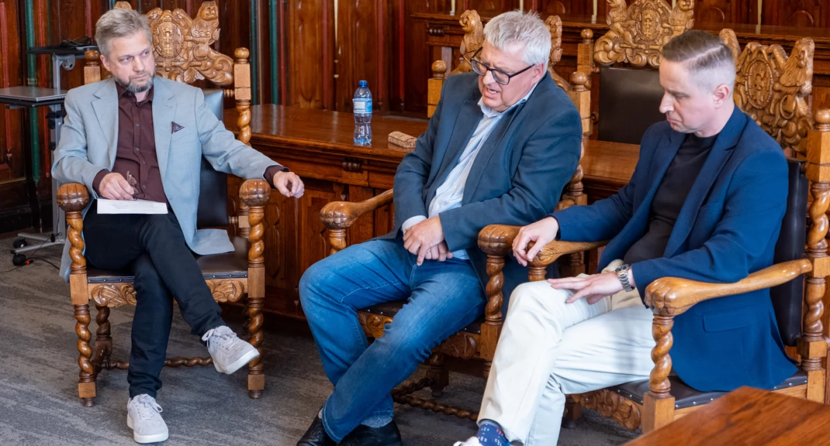 Chojnice przypomniały o trudnej historii. Promocja książki Helmuta Walsera Smitha „Kręgi przemocy”