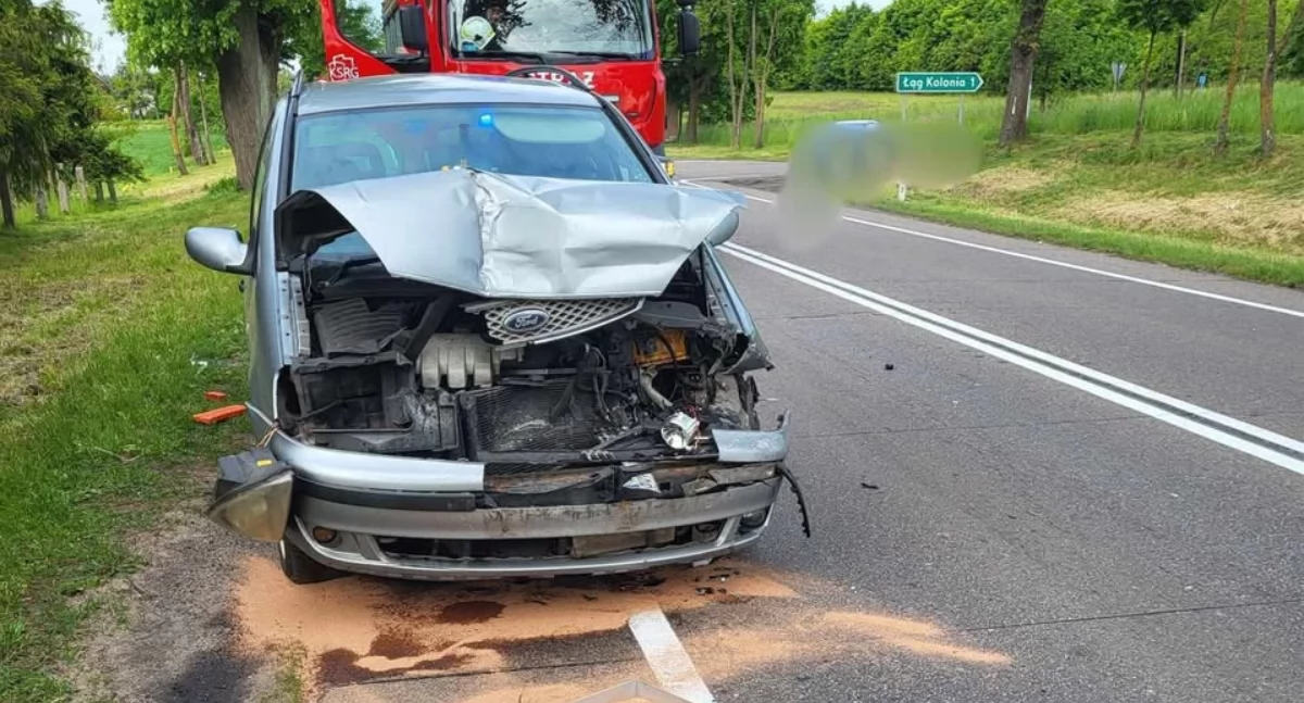 Poranek na DK22 z kolizją. Młody kierowca zawinił