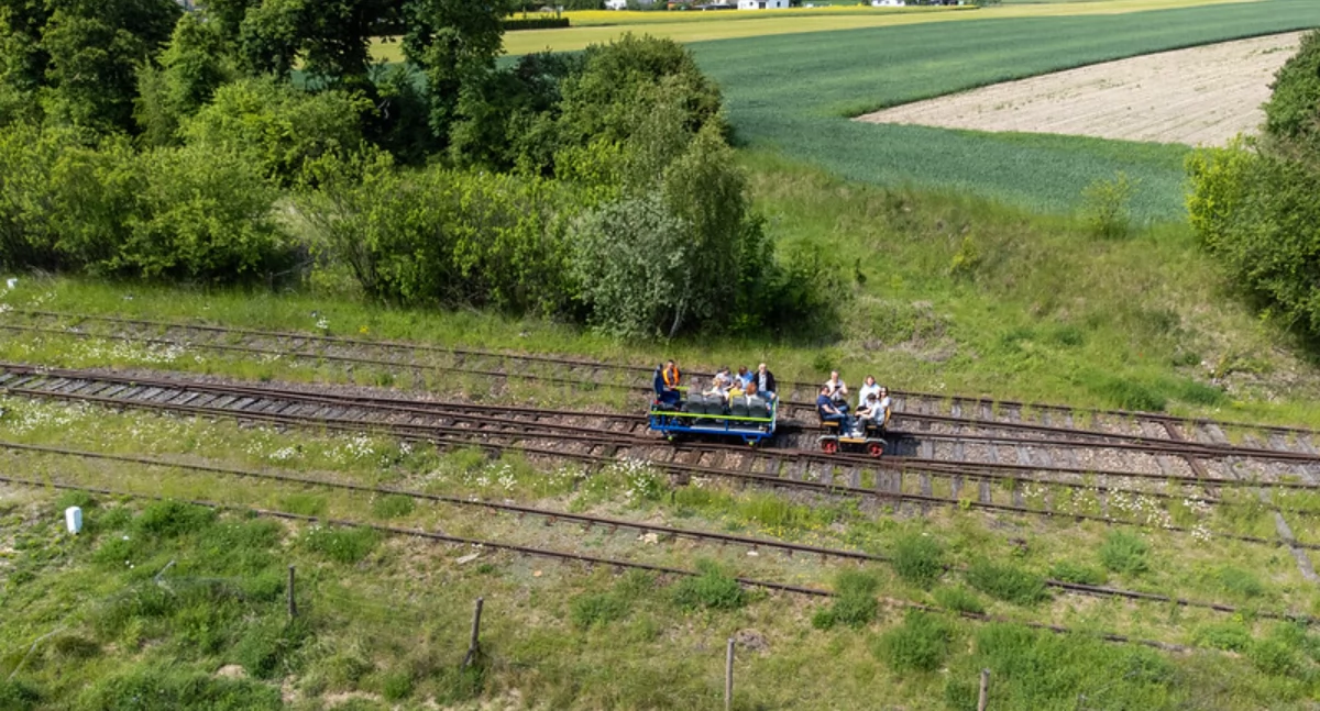 Kolej wraca do Wierzchucina – skorzystają też mieszkańcy Chojnic