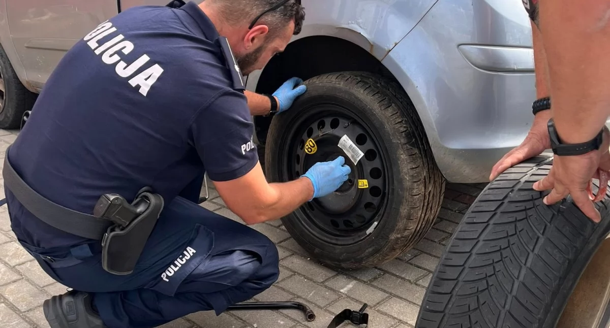 Przesłuchanie, które zakończyło się… wymianą koła! 