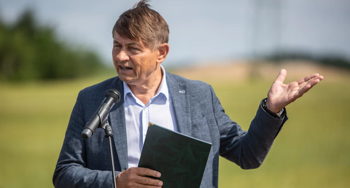 Gmina Chojnice rozpoczyna walkę ze stalozą – dziką reklamą w przestrzeni publicznej