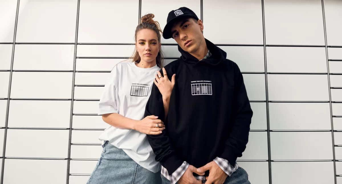 Jak rozpoznać T-shirty dobrej jakości? Sięgnij po porządne koszulki polskich marek