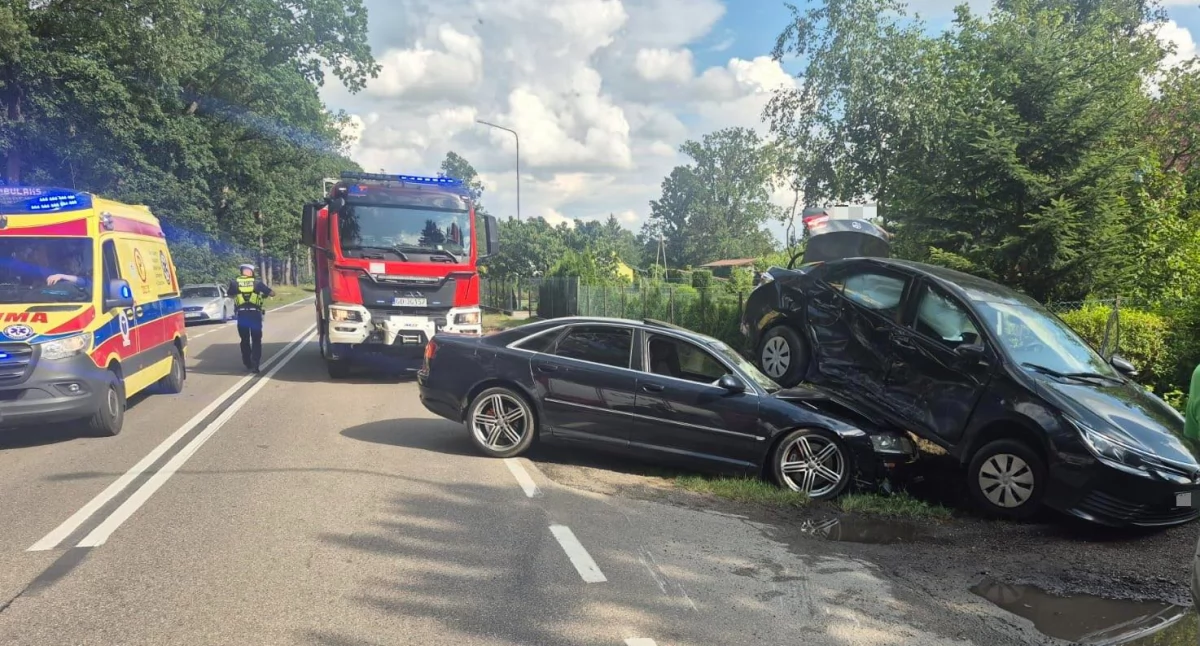 Zderzenie Toyoty z Audi na DK25. Droga już przejezdna