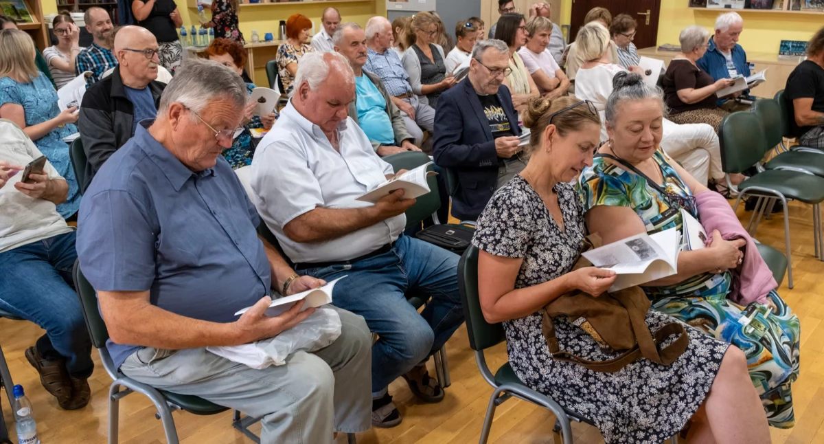 Młodzież w centrum uwagi. Promocja 52. numeru Kwartalnika Chojnickiego w bibliotece
