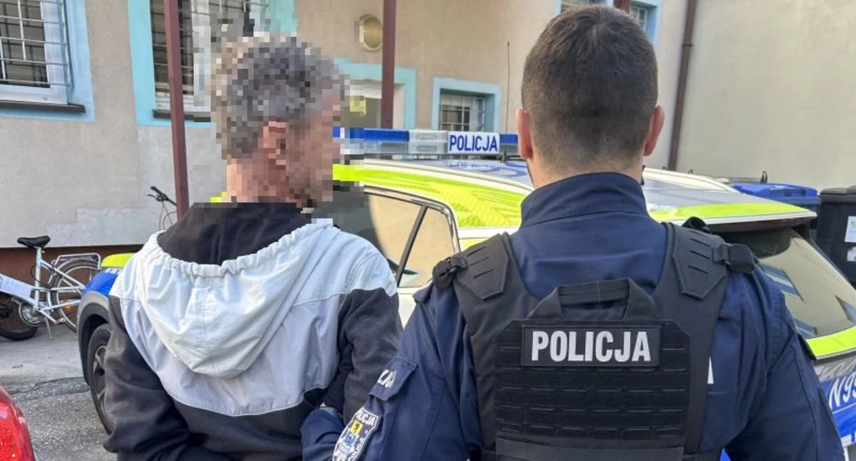 Dwóch poszukiwanych trafiło za kraty – jeden sam przyszedł na komendę, drugi wpadł na dworcu