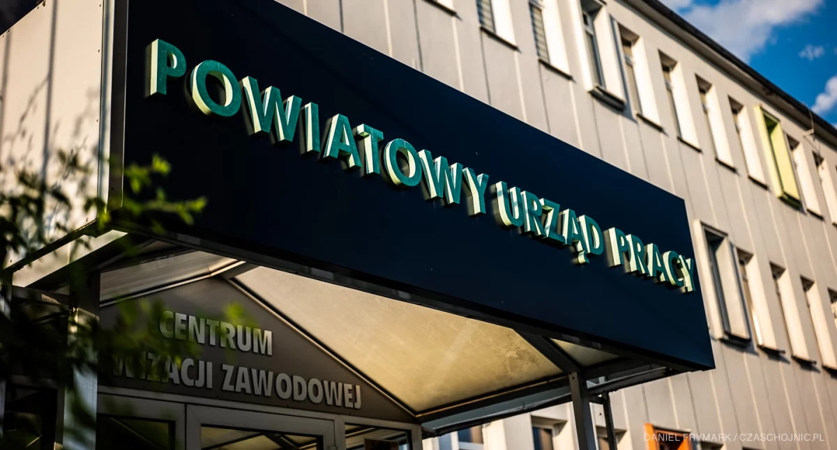 Nowe oferty pracy w Chojnicach i okolicy – od sądu i urzędów po budowy i gastronomię