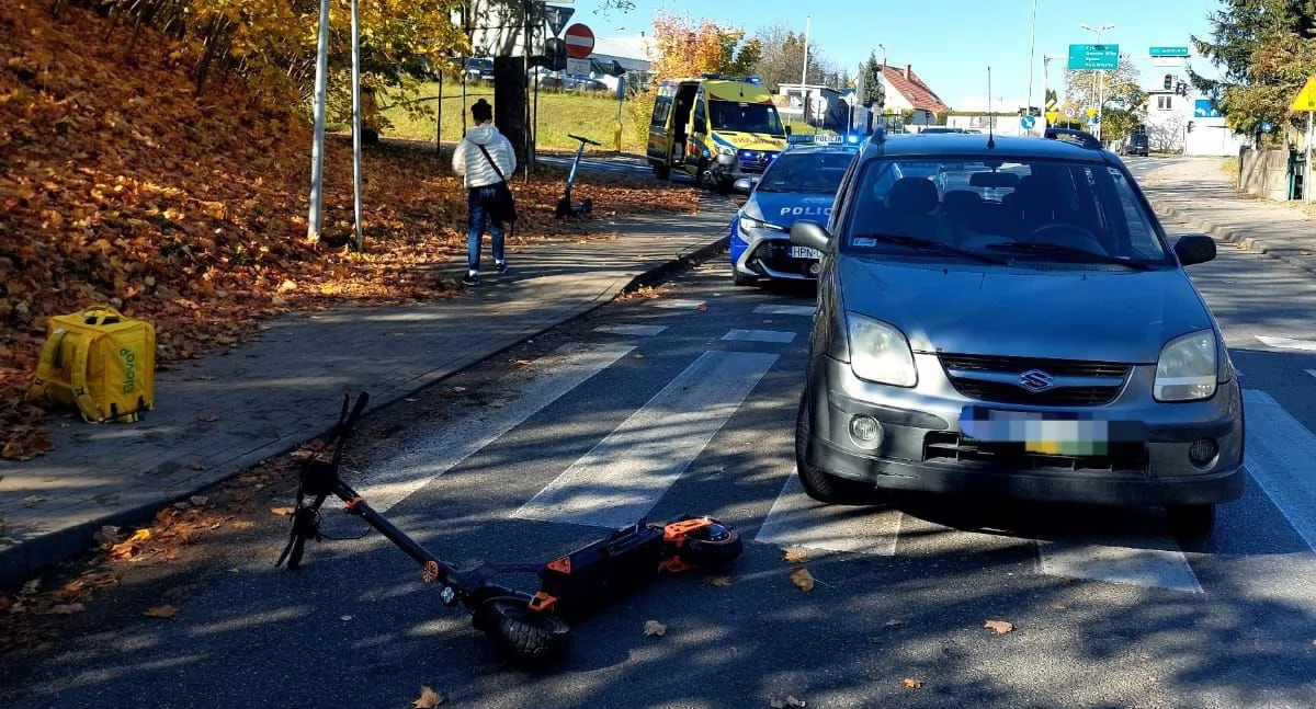 Niebezpieczne zdarzenie na ul. Tucholskiej w Chojnicach. Hulajnoga wjechała wprost pod samochód!
