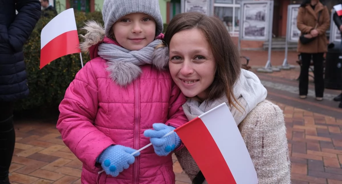 Chojnice zaśpiewają hymn w samo południe. Stowarzyszenie „Chojnice – Tu Bije Moje Serce” zaprasza na Rynek 11 listopada