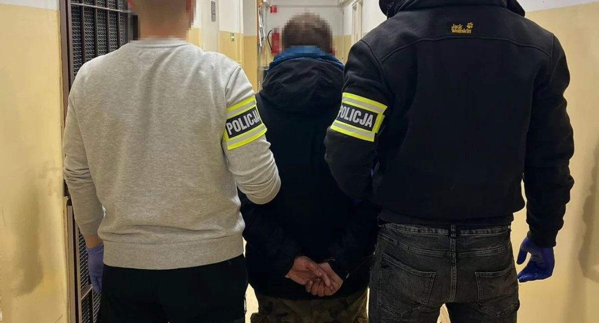 Od rozmowy do kradzieży. 44-latek z Chojnic przywłaszczył plecak mieszkańca Birmy