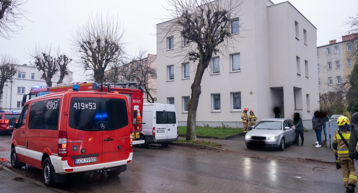 Ewakuacja mieszkańców po zgłoszeniu zapachu gazu w domu przy ul. Mestwina