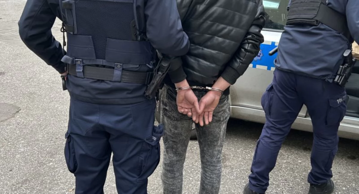Niedzielny napad w mieszkaniu. 42-latek zaatakowany, sprawcy w rękach policji