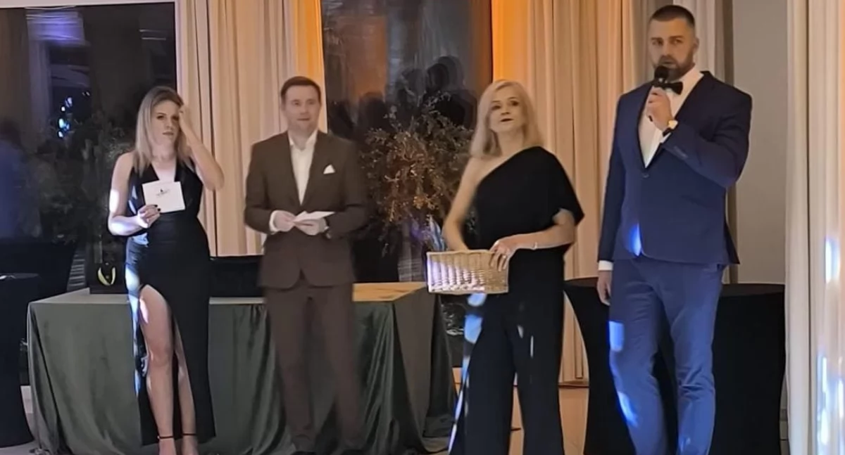 Ponad pięć tysięcy złotych zebrano podczas Charytatywnego Balu Andrzejkowego II LO