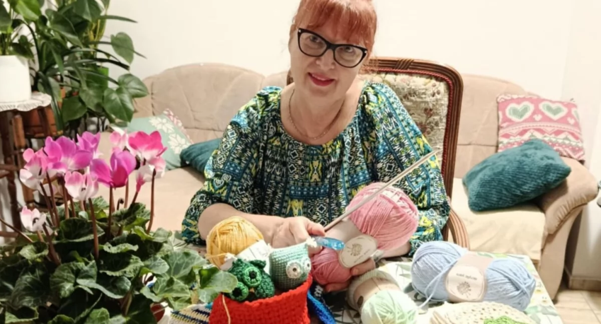 Irena Wittbrodt zaprasza na bożonarodzeniowe szydełkowanie w bibliotece
