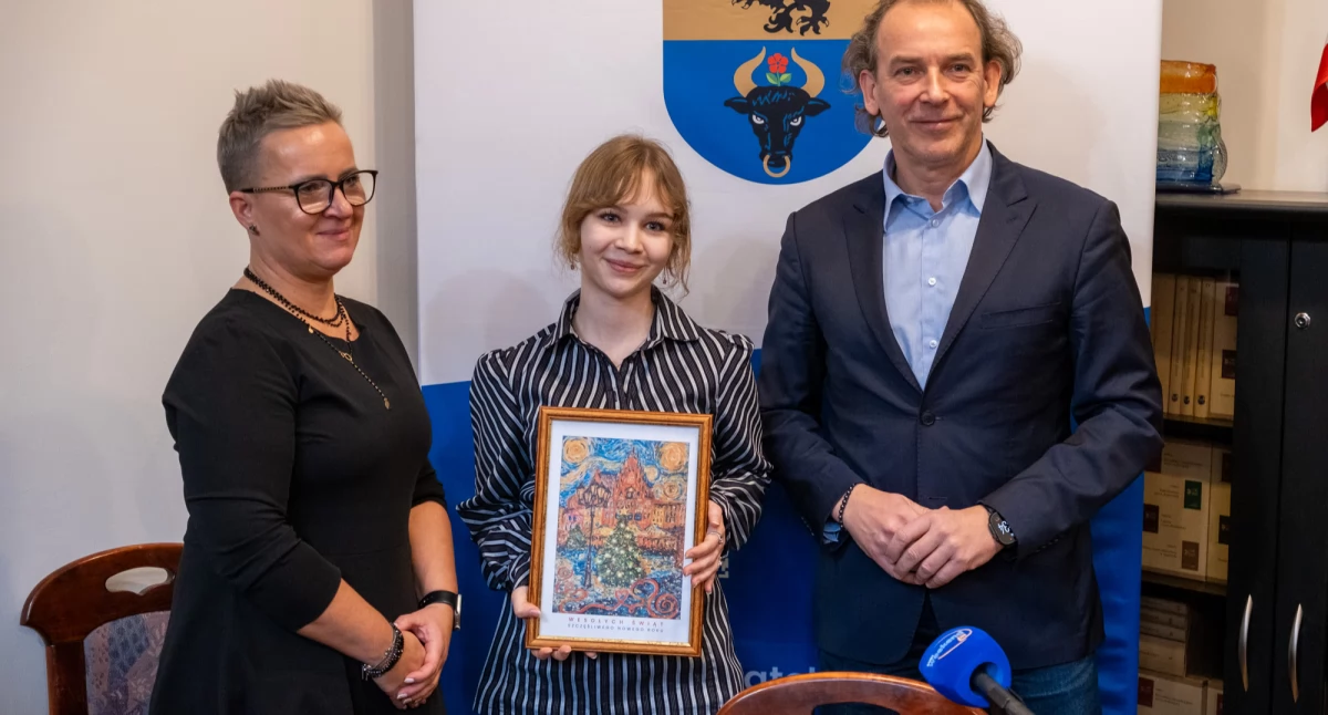 Jolanta Czechowska z Technikum nr 3 autorką oficjalnej kartki świątecznej Powiatu Chojnickiego