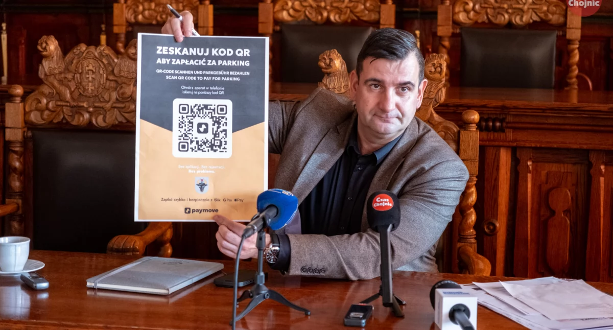 Adam Kopczyński: Nowy sposób płacenia za parkowanie w Chojnicach. Wystarczy zeskanować kod QR