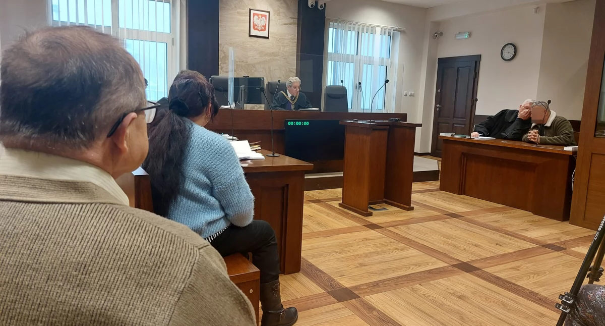 Po blisko roku ruszyła ponownie rozprawa radnego Eugeniusza W.