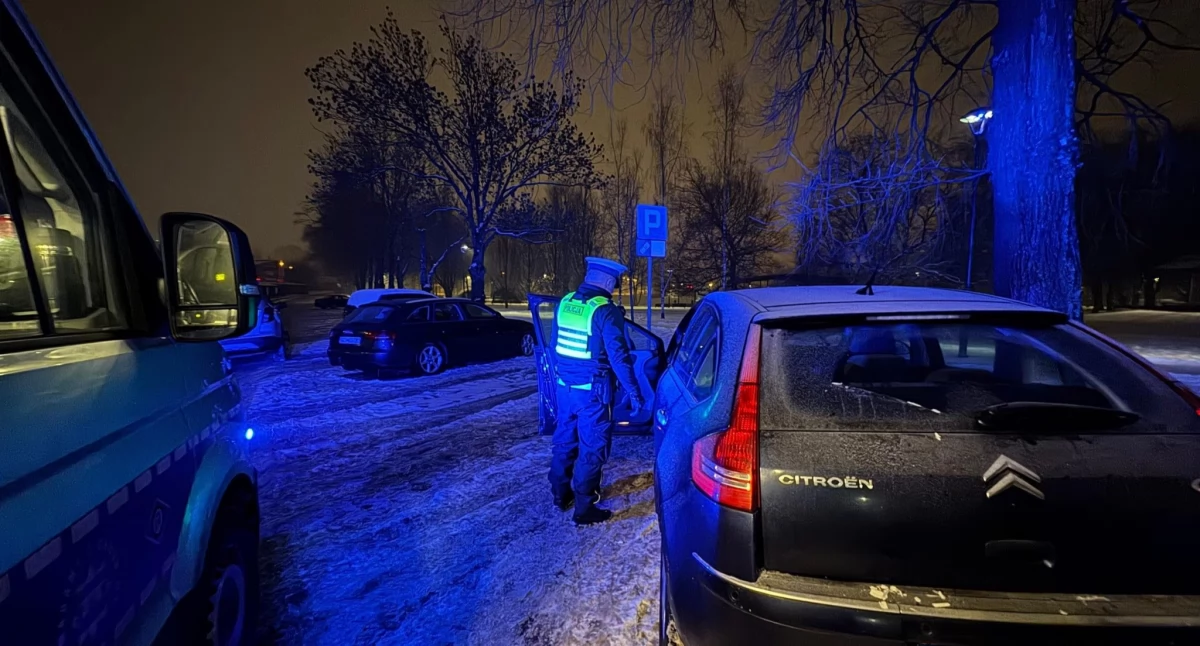Pijany kierowca uciekał ulicami Chojnic. Pościg zakończył się zatrzymaniem