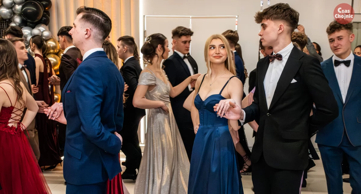 Studniówka Technikum nr 1 w Chojnicach. Pięć klas na parkiecie