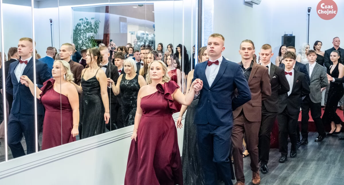 Studniówka Technikum nr 3 im. Szarży pod Krojantami w Chojnicach