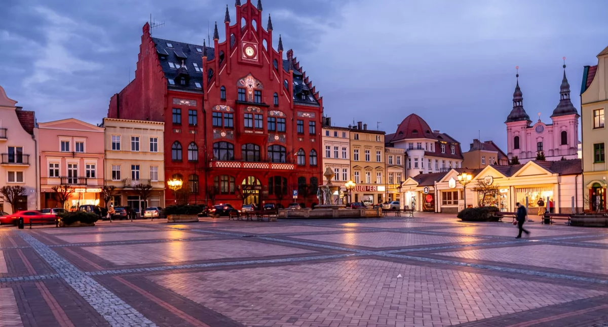 Zmiany w parkowaniu przy Starym Rynku. Adam Kopczyński zapowiada koniec abonamentów