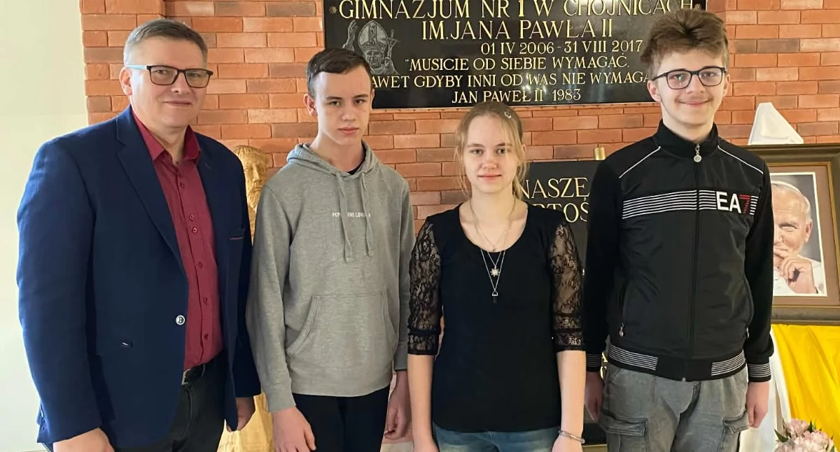 Michał Piekarski finalistą, Oliwia Grzegórska i Jakub Zabłocki laureatami. Sukcesy uczniów SP nr 8