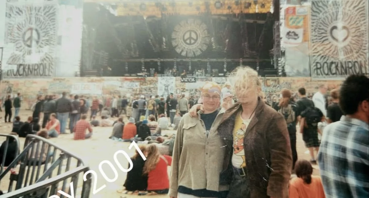Paweł Sadowski i Anna Romanowska Bigos z wejściówkami na koncert Dezertera