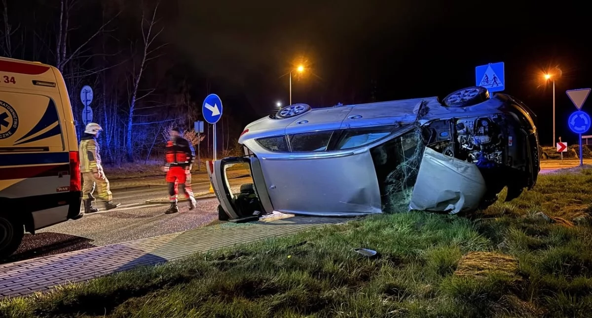 Dramat na rondzie. 34-latek stracił panowanie nad Audi