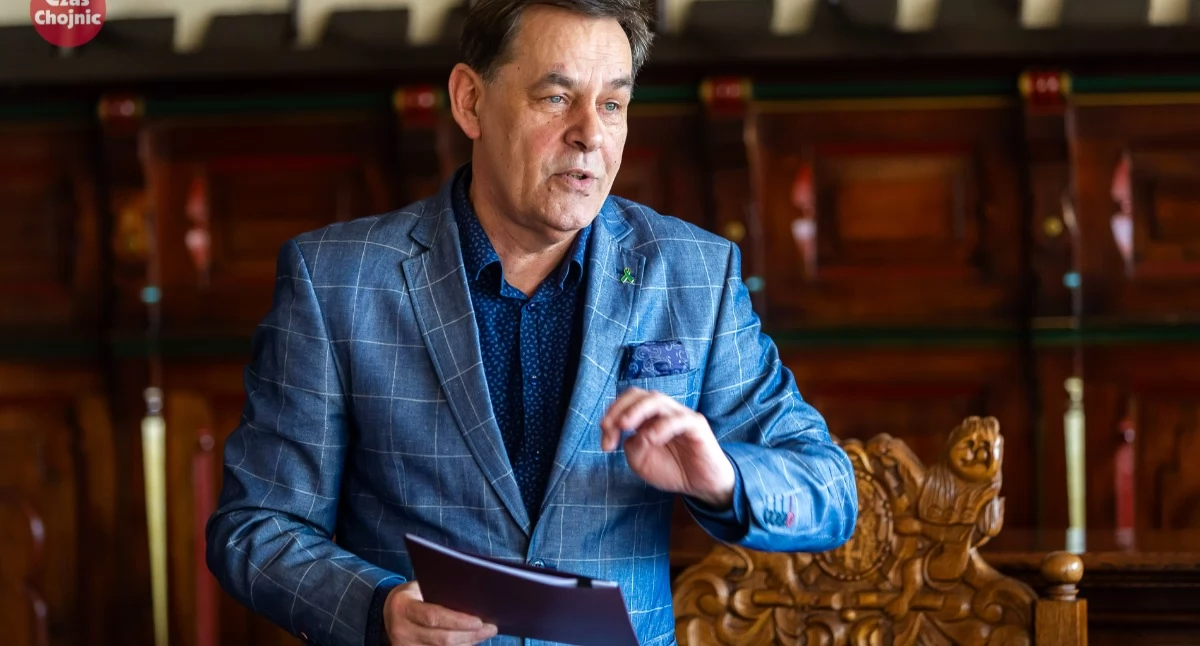 Arseniusz Finster o podwyżce wynagrodzenia. „To waloryzacja, nie nowa pensja”