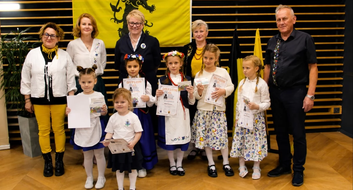Emilia Rokita, Natasza Myszka, Aleksandra Höhn i Grzegorz Szlanga jadą do Chmielna