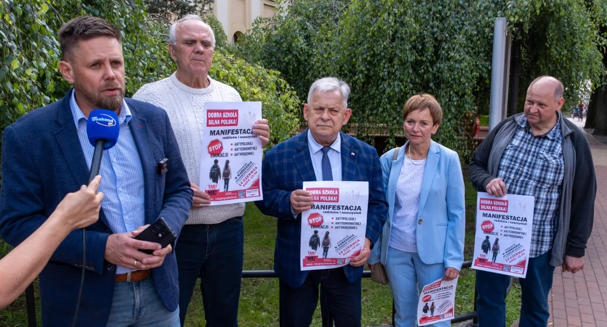 Szykuje się wielki protest w stolicy. Chojniccy politycy PiS alarmują: Poziom nauczania drastycznie spada