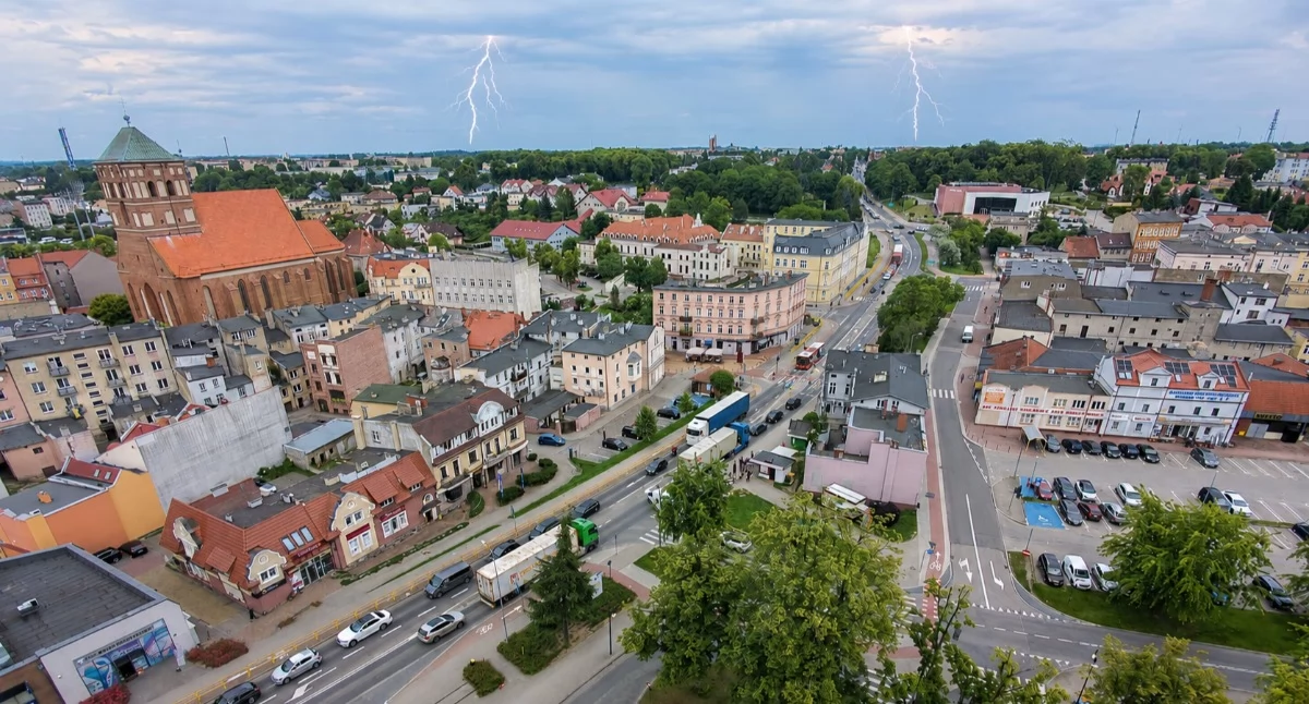 Alert RCB dla mieszkańców regionu. Nadchodzą burze, silny wiatr i możliwe przerwy w dostawie prądu
