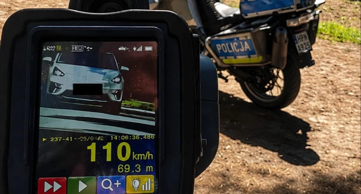 Jechała Kią 110 km/h. Surowy mandat dla mieszkanki gminy Chojnice