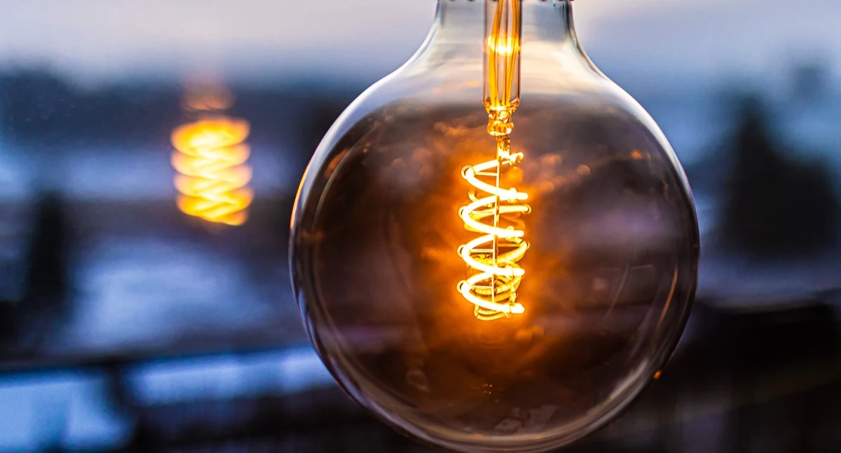Przerwy w dostawie energii elektrycznej w czterech gminach powiatu chojnickiego