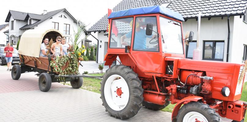 Dożynki parafialne w Powałkach (GALERIA)