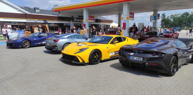 Ferrari zjechały na stację w Jeziorkach (FOTO)