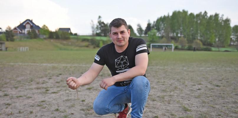 Na piachu piłka nie toczy się jak powinna