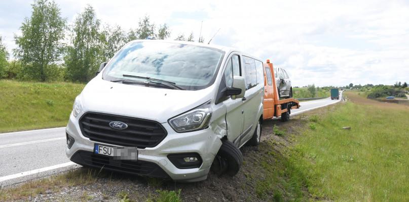 Zderzenie radiowozu z osobówką na obwodnicy (FOTO)