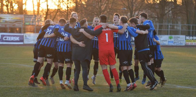 Trzy punkty zostały w Czersku. Borowiak - Anioły 2:1 (GALERIA)