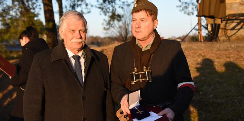Apel Poległych i odznaczenie (GALERIA)